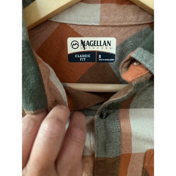 Magellan Outdoors Men’s Small Classic Fit Flannel - NWOT - Long Sleeve - Picture 2 of 6